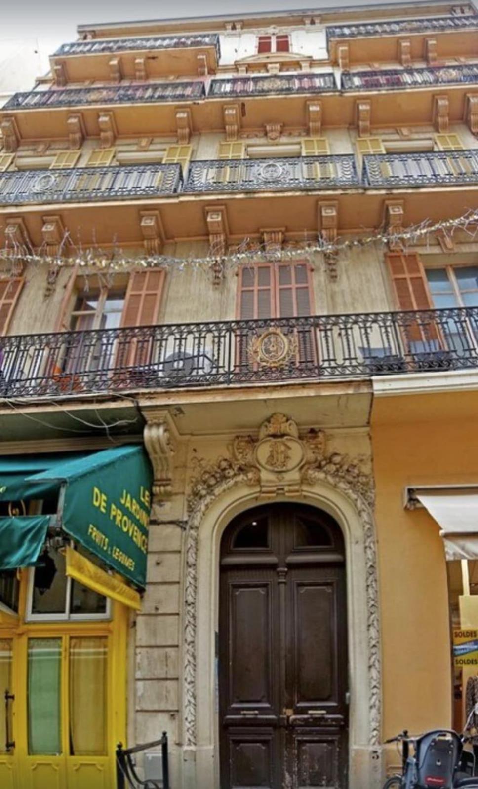 Felix Faure Bright In The Center With Balcony *